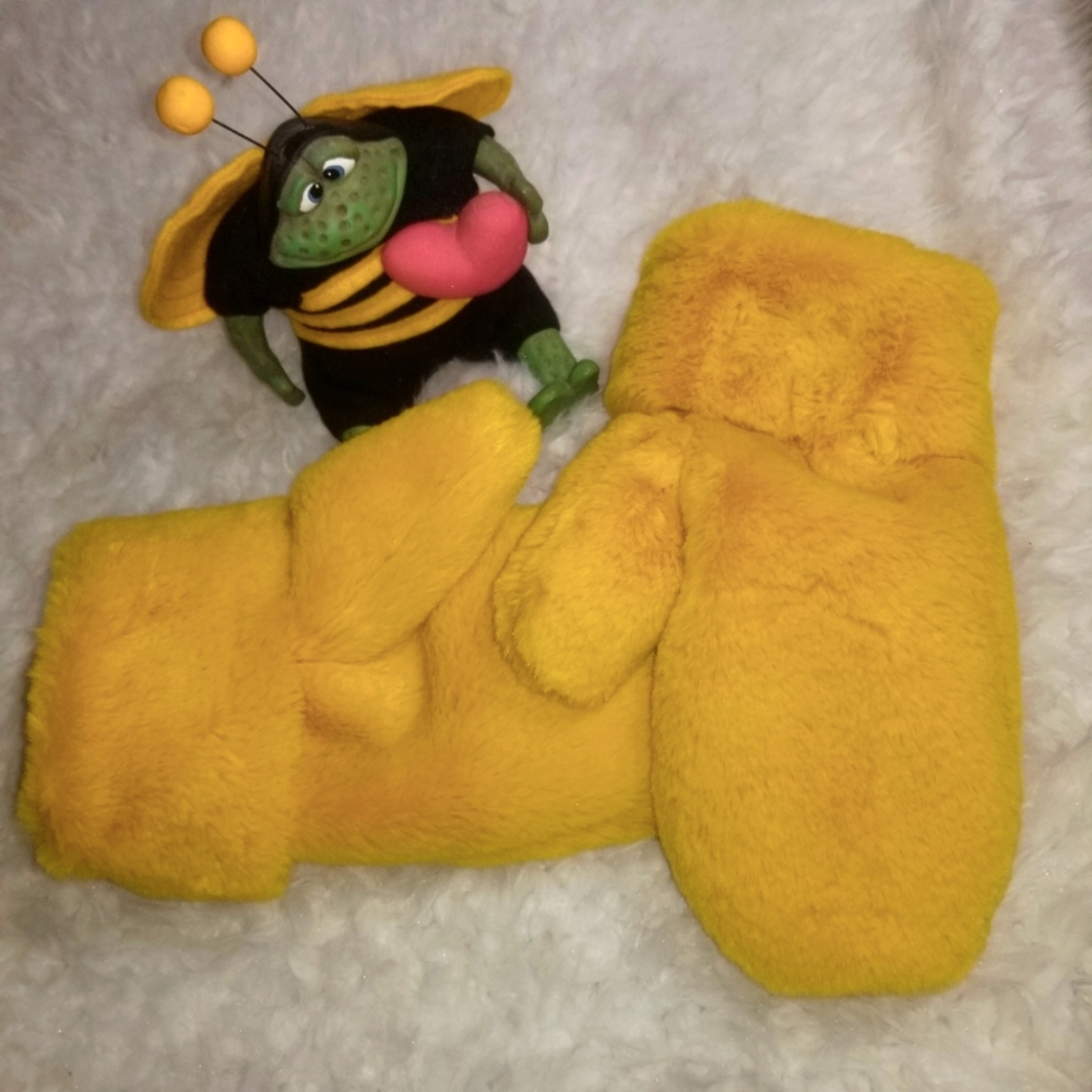 FUTRZANE faux fur gloves